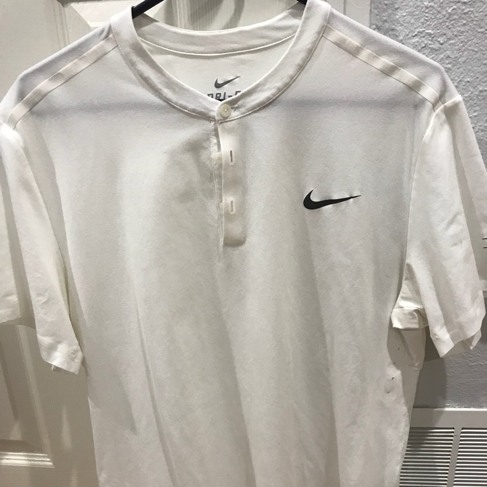 Nike tennis shirt. Roger Federer. L